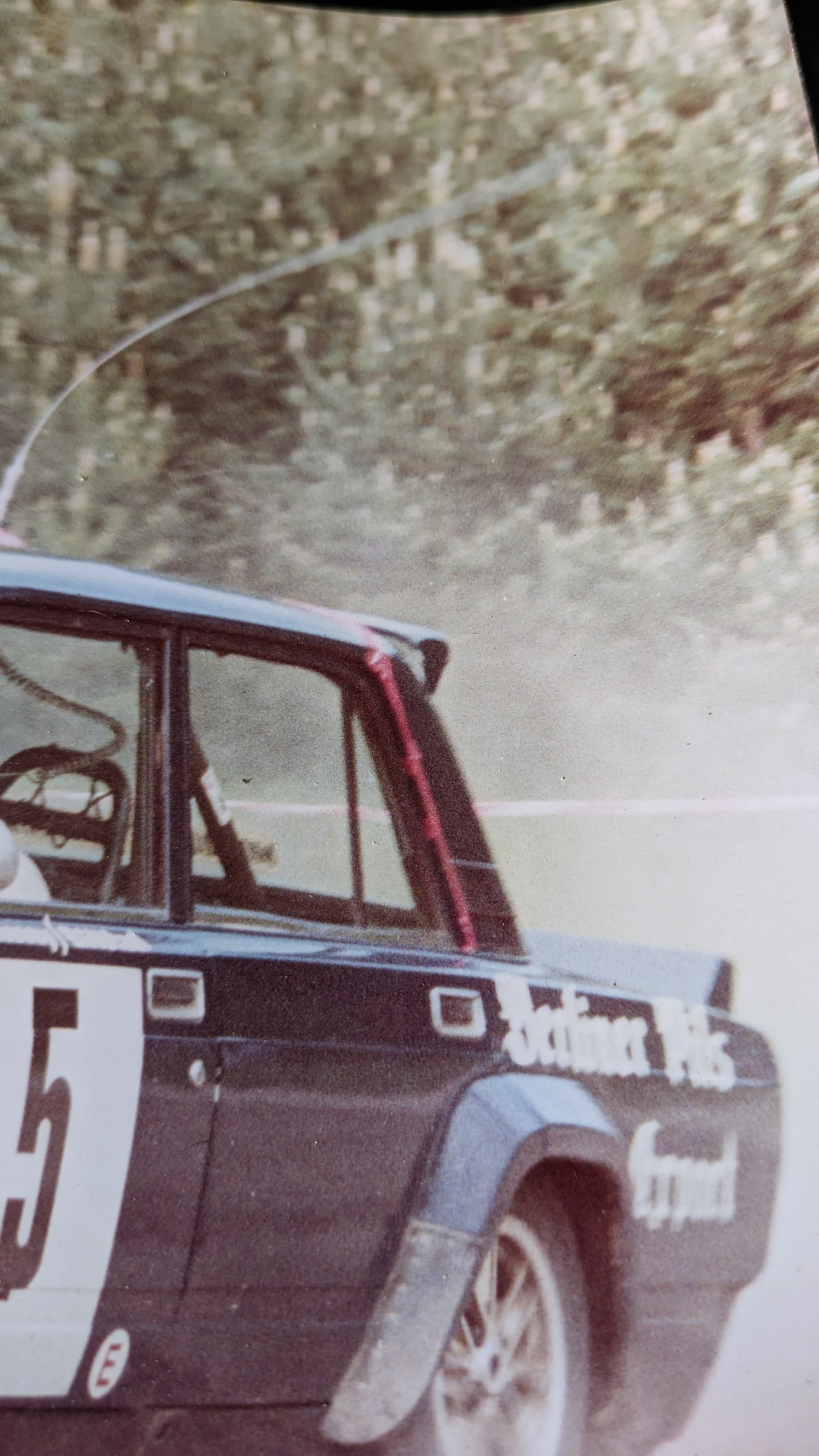 Historische Detailaufnahme mit Startnummer 5